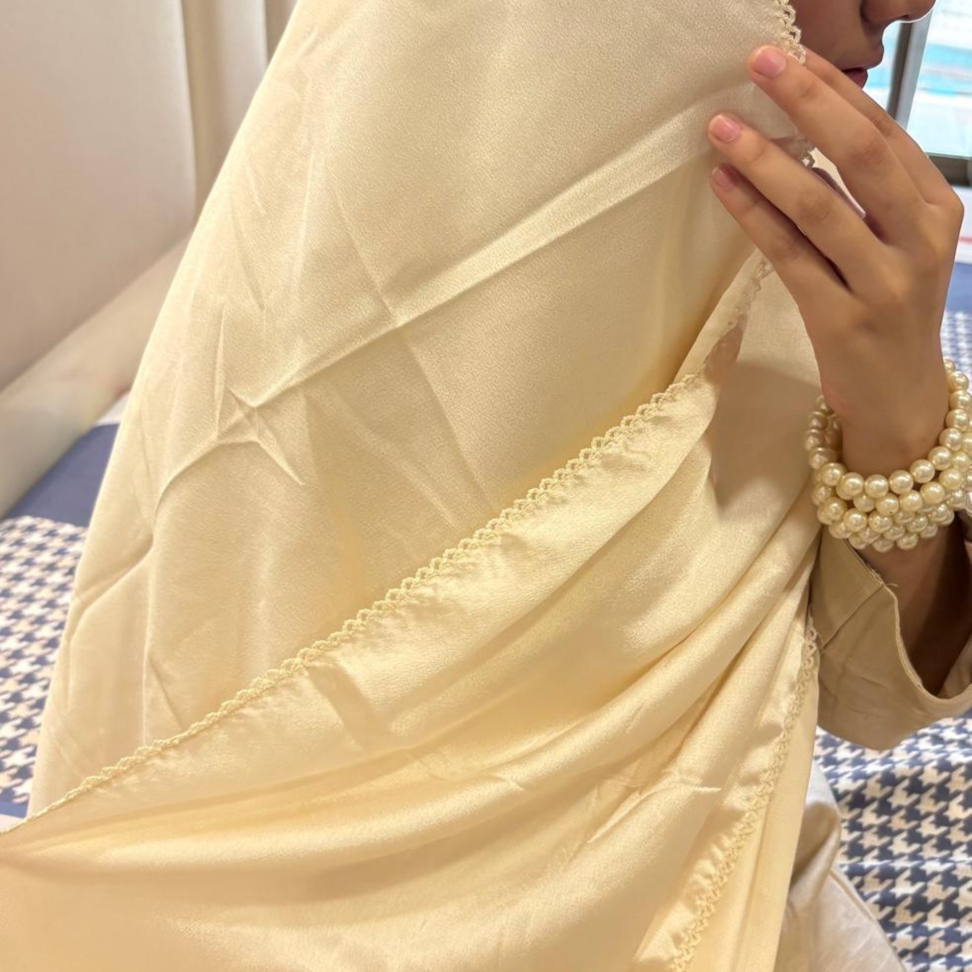 Bubble Satin Hijab